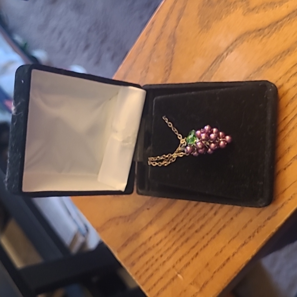 GRAPE 🍇 winery necklace